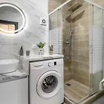 Reborn Luxury Apartament *