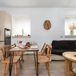 Reborn Luxury Apartament