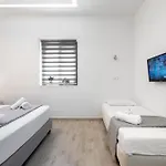 Reborn Luxury * Rhodes City