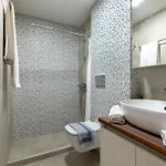 Reborn Luxury דירה