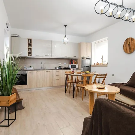 Apartament Reborn Luxury *