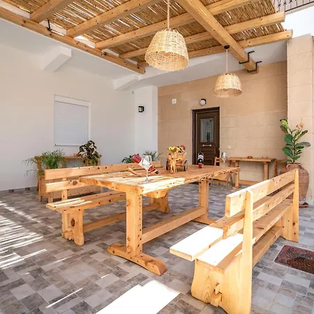 Reborn Luxury Rhodes City